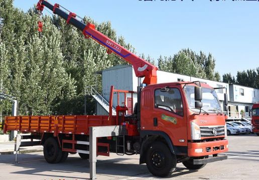 點(diǎn)擊查看詳細(xì)信息<br>標(biāo)題：6.3噸東風(fēng)隨車吊 閱讀次數(shù)：1453