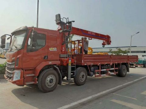 點擊查看詳細信息<br>標題：柳汽前四后四隨車吊 閱讀次數：1641