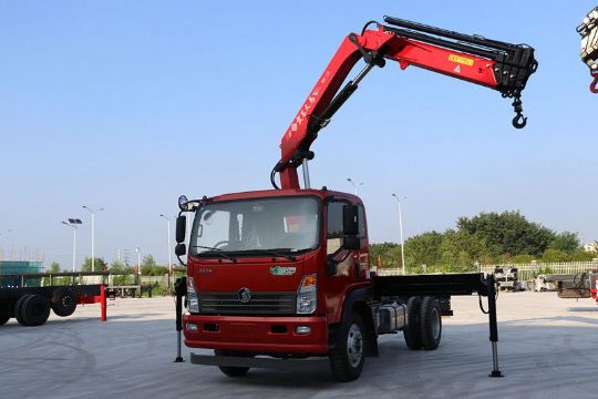 點(diǎn)擊查看詳細(xì)信息<br>標(biāo)題：6.3噸折臂吊 閱讀次數(shù)：2384